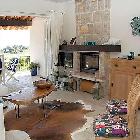 Hotel Gorgeous Les Issambres With Swimming Pool 4*