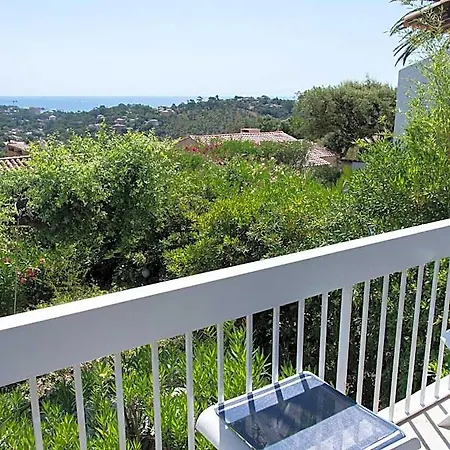 Gorgeous Les Issambres With Swimming Pool Roquebrune-sur Argens