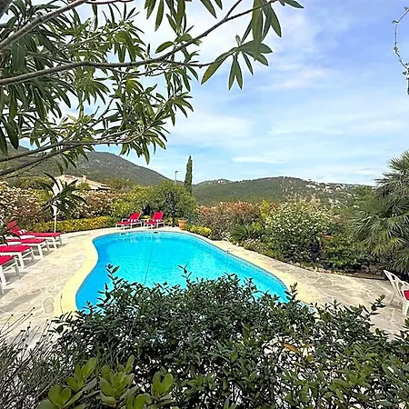 Gorgeous Les Issambres With Swimming Pool Roquebrune-sur Argens